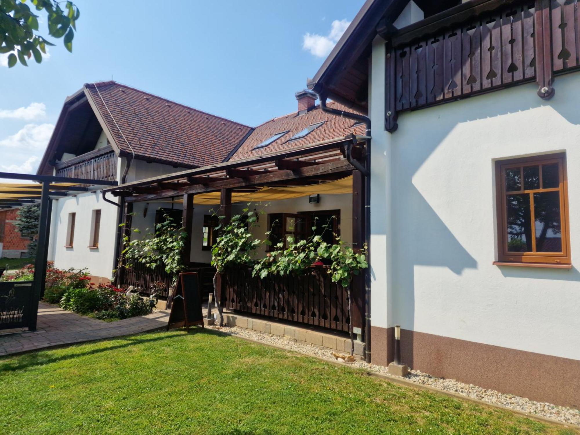 Pri Storklji Hotel Moravske-Toplice Exterior photo