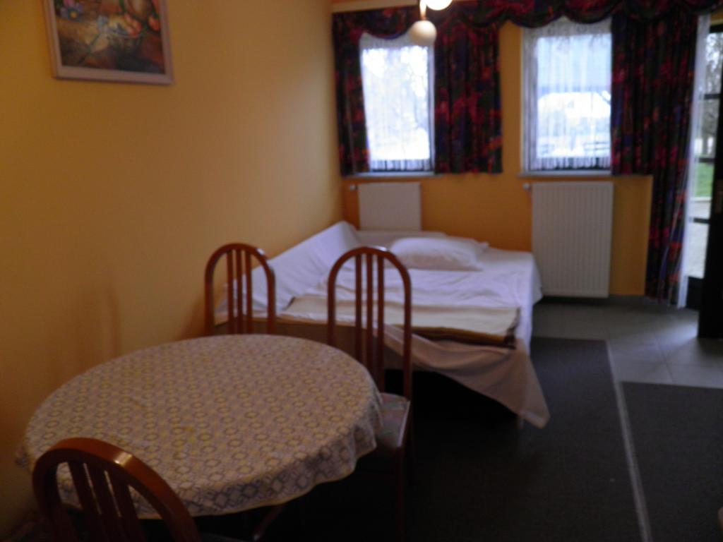 Pri Storklji Hotel Moravske-Toplice Room photo
